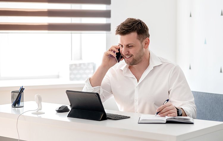 Ways brand should communicate with clients during crisis