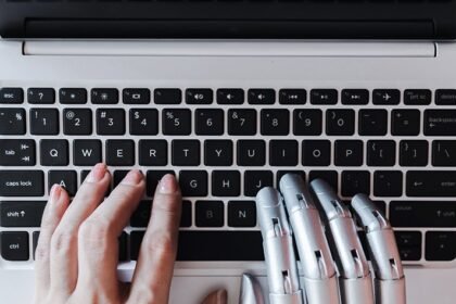 How chatbots can improve the business operation in quarantine times