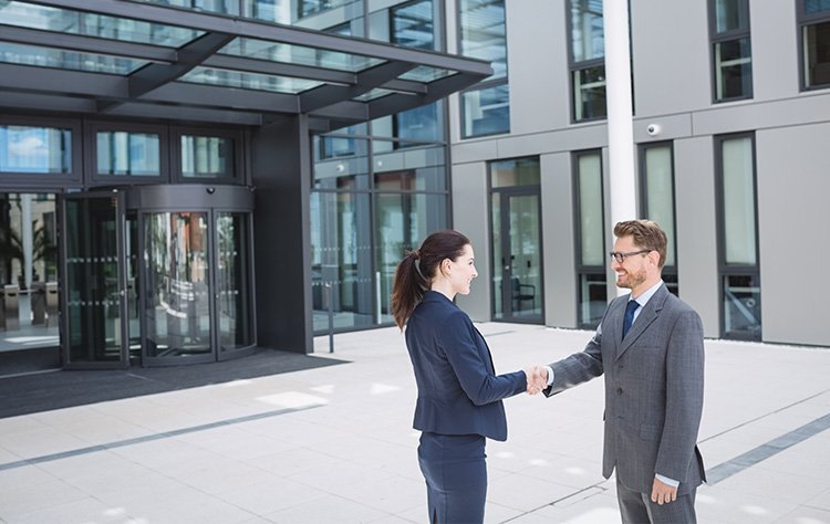 Disadvantages of starting a business with friends