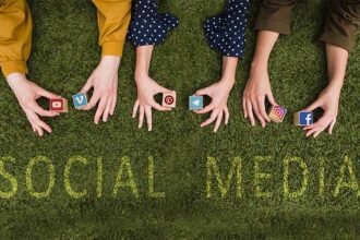 How Social-media Flipped the Digital Marketing World Upside-down
