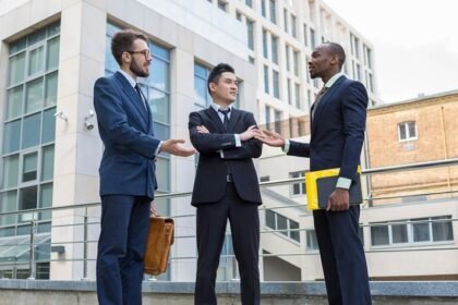 Tips to Master the Art of Negotiation & Closing Deals