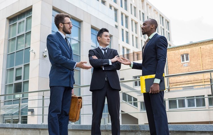 Tips to Master the Art of Negotiation & Closing Deals