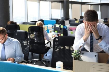 Warning Signs You’re in a Toxic Work Environment