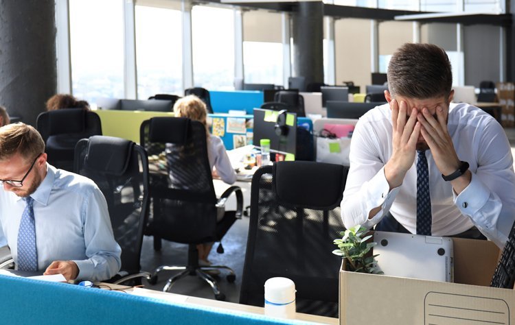 Warning Signs You’re in a Toxic Work Environment