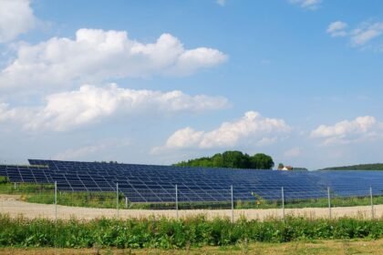 Revealed! Dubai Solar Park will add 1,800 MW to its renewable energy capacity