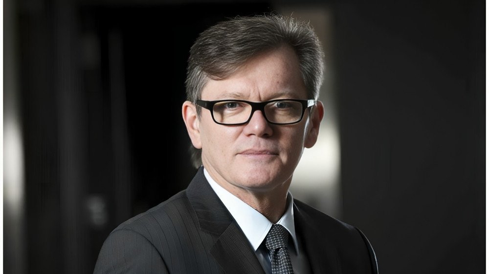 From Ordinary to Extraordinary: Shayne Nelson’s Emirates NBD Makeover